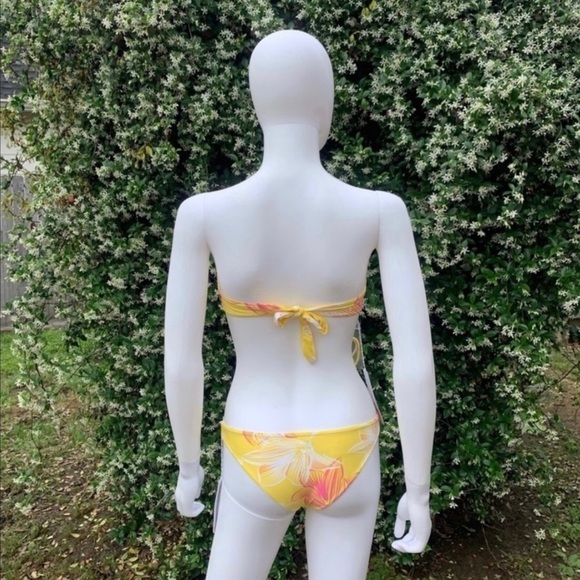 💋NWT SISSTREVOLUTION 2 Piece Floral Print Bandeau Hipster Bikini Size XS - Picture 3 of 10